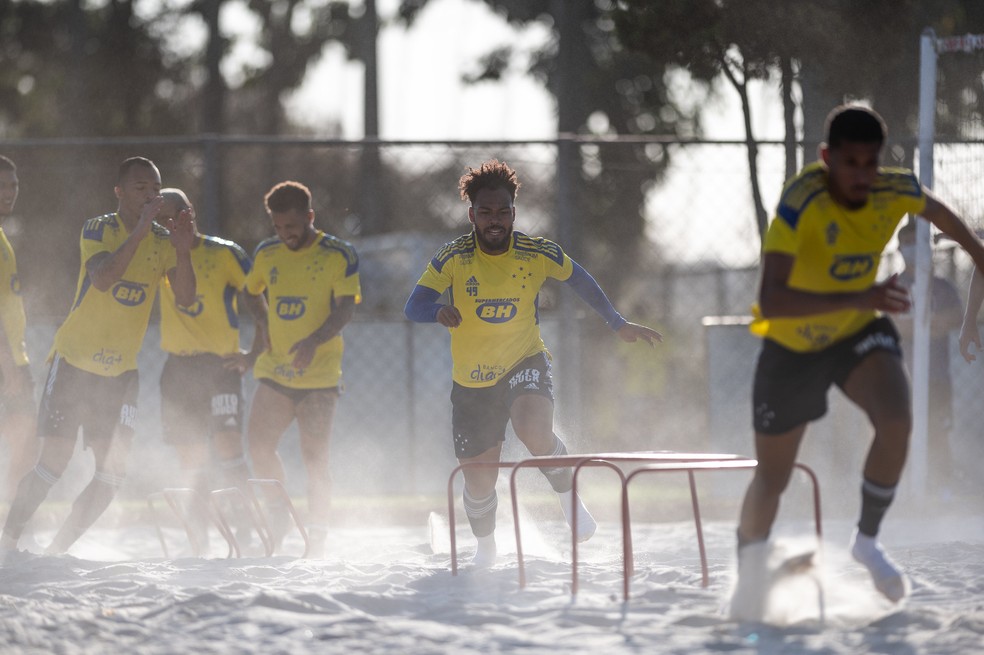 51397300507-84750a9c70-k