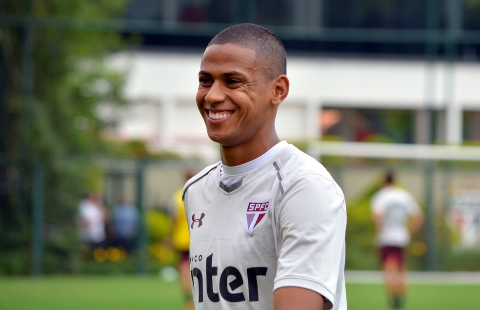 Bruno Alves em treino pelo São Paulo. Foto: Divulgação/ SPFC