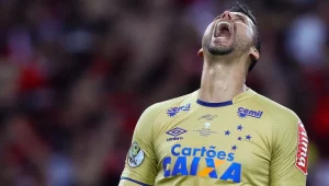 Fábio coloca Cruzeiro na justiça