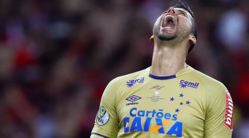 Fábio coloca Cruzeiro na justiça