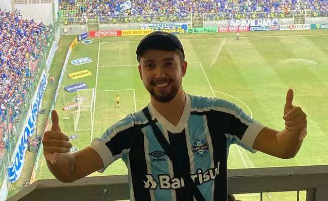 muito-humilde-em-jogo-entre-cruzeiro-e-gremio-pela-serie-b_1_543960 Cruzeiro