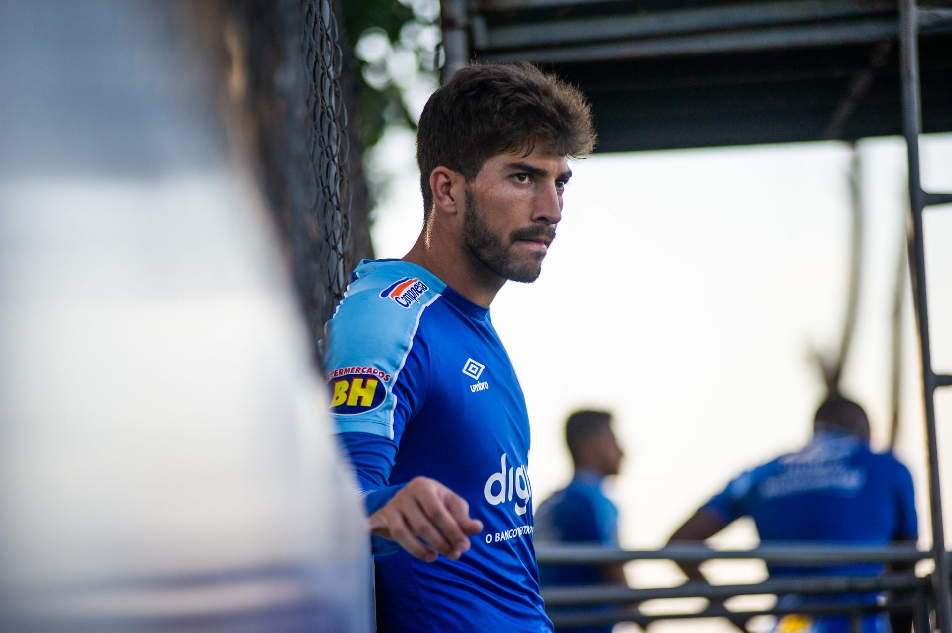 Cruzeiro anuncia a contratação do volante Lucas Silva, cruzeiro