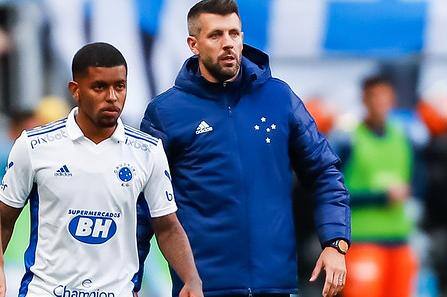 Cruzeiro pode acertar a contratação do lateral Wesley Gasolina