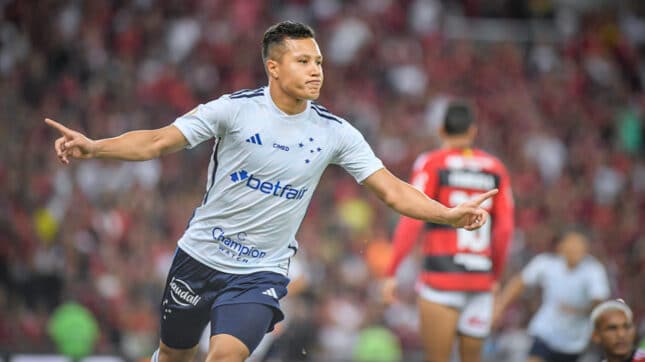Marlon confirma sondagens para deixar o Cruzeiro 