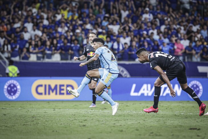 Bahia empata com o Cruzeiro e chega ao 6º jogo sem vencer no