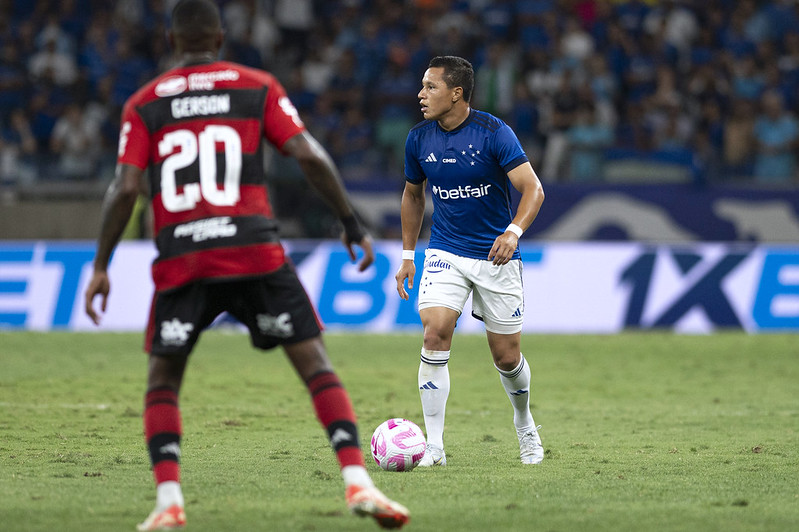 Desejado pelo futebol russo, Marlon indica que ficará no Cruzeiro; veja