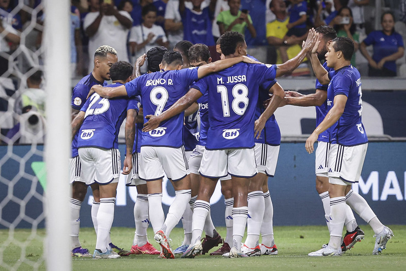 São Paulo X Cruzeiro: prováveis escalações, arbitragem, onde assistir,  retrospectos e palpites