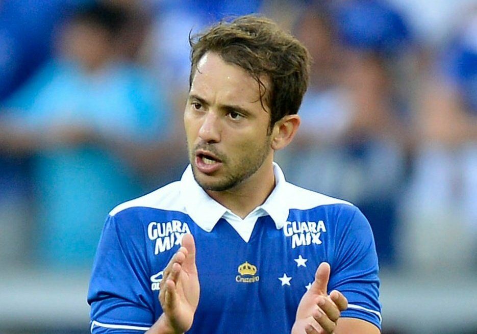 Everton Ribeiro no Cruzeiro: futuro do jogador será definido nesta  quinta-feira; entenda – Zeiro