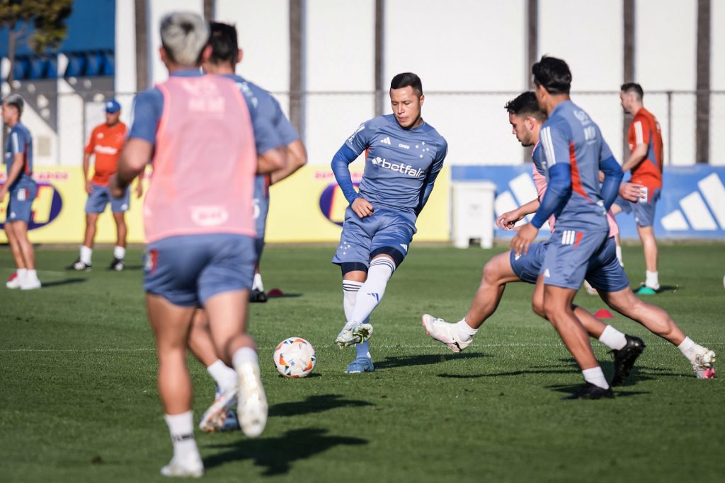 Treino na Toca da Raposa 2. Foto: Gustavo Aleixo/Cruzeiro