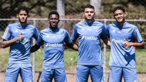 Tevis, Jhosefer, Dorival e Kenji, Cruzeiro - Foto: Gustavo Aleixo