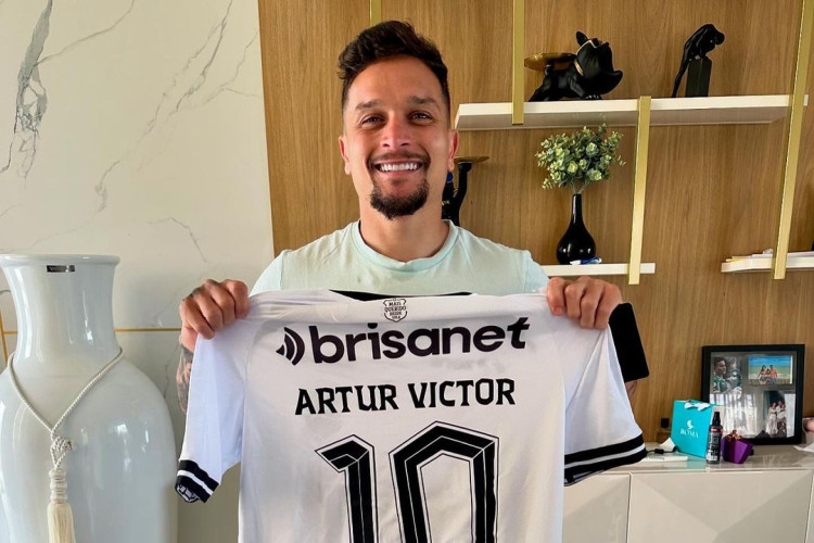 Artur na mira do Cruzeiro - Foto: Divulgação