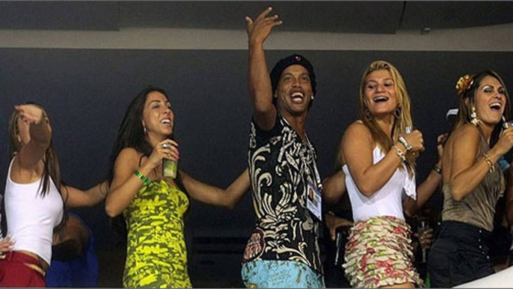 Cruzeiro de olho em Ronaldinho Gaúcho - Foto: Divulgação