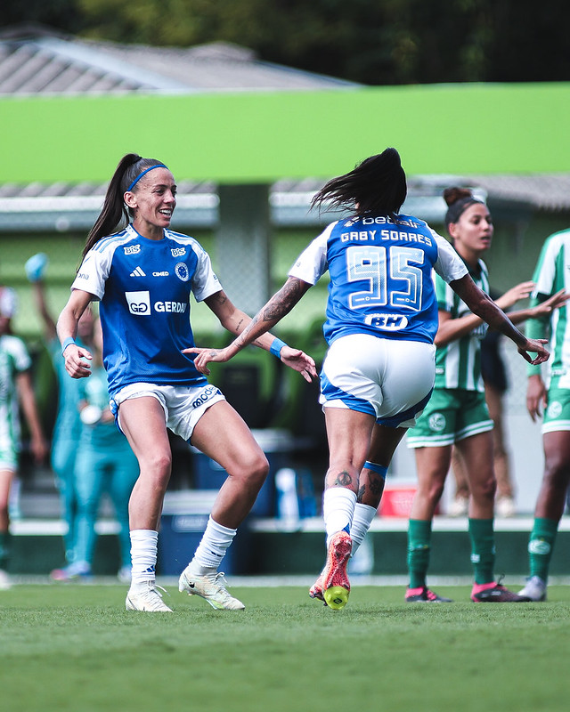 Cabulosas goleiam e assumem liderança no Brasileirão Feminino – Zeiro