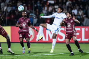 Cruzeiro empata com Mushuc - Gustavo Aleixo