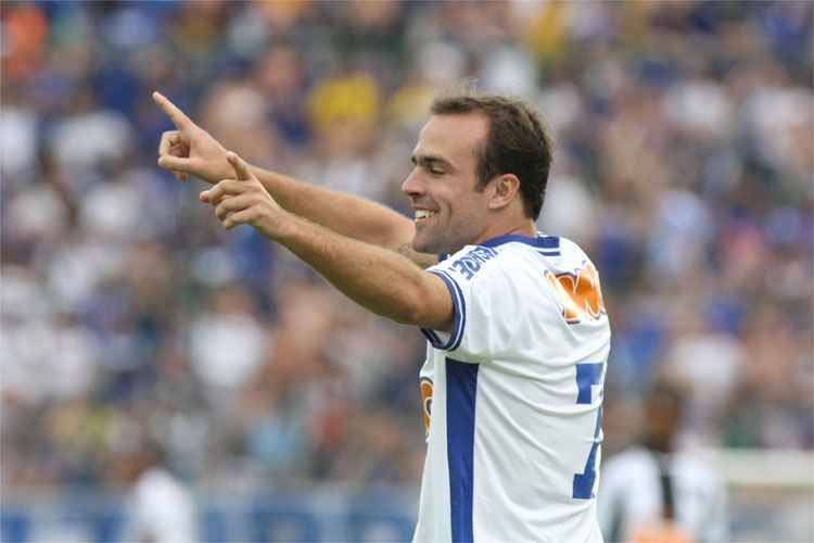 Roger Flores