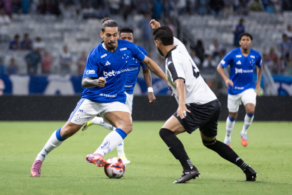 Cruzeiro x Democrata-GV, no Mineirão. Foto: Gustavo Aleixo/Cruzeiro